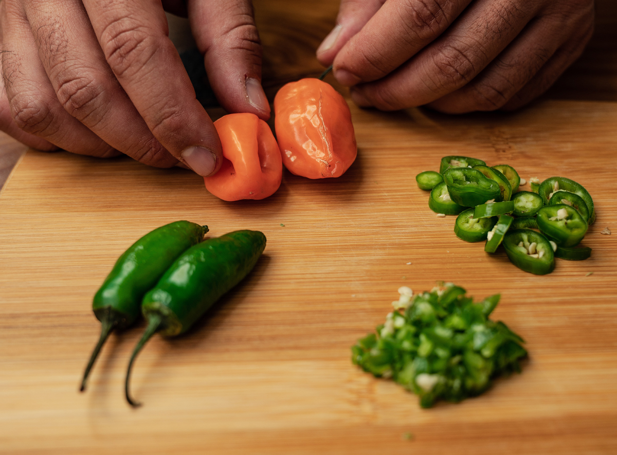 how-to-get-jalapeno-off-hands.jpg